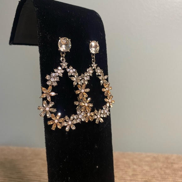 LOFT flower earrings - Picture 3 of 6